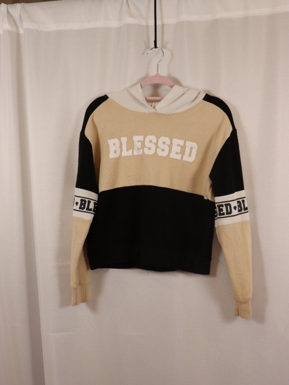 No Boundaries “Blessed” Color Block Hoodie & Jogger Set – Sz Medium – Tan/Black